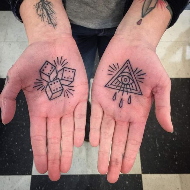 tattoo occhio illuminati 98