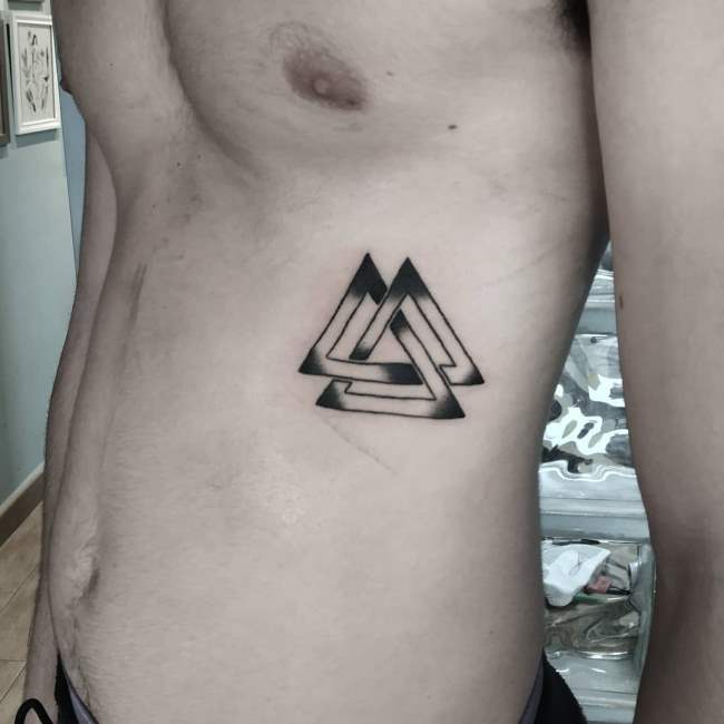 tattoo valknut 138