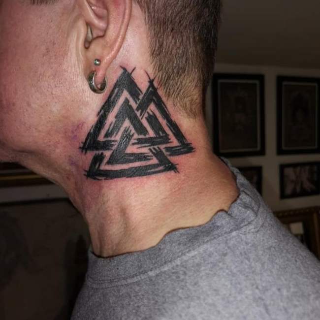 tattoo valknut 196