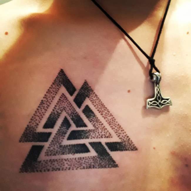 tattoo valknut 220