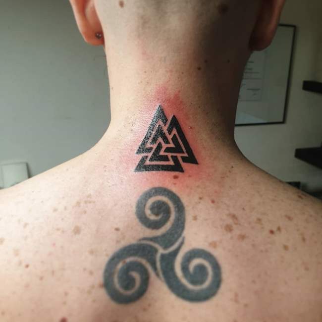 tattoo valknut 242