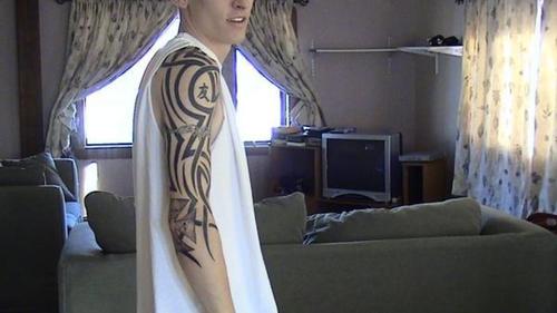 24 tatuaggio tribale 