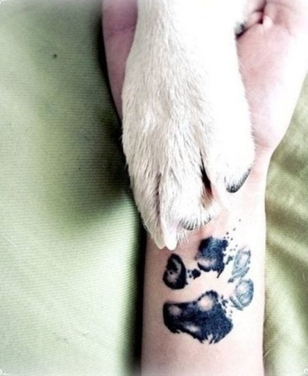 hondenpootjes tattoo 143