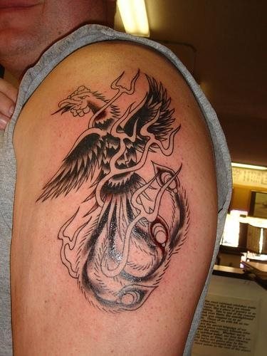 tatuagem fenix 1027