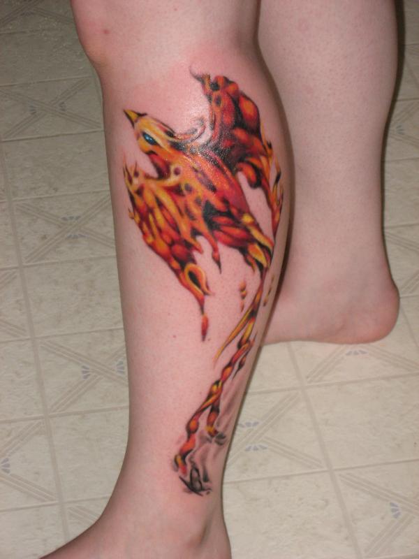 tatuagem ave fenix 36