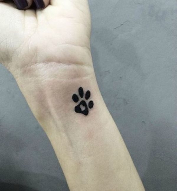 100 Tatuagens de pegadas e patas de cachorros