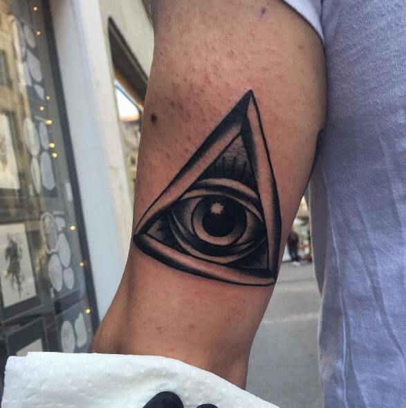 tatuagem triangulo 29