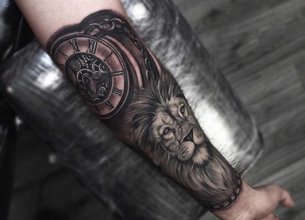 tatuaj ceas 11