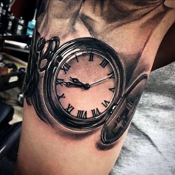 tatuaj ceas de buzunar 249