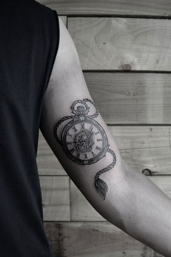 tatuaj ceas de buzunar 569